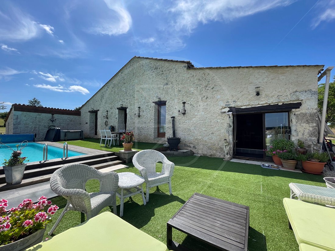 Villa in Duras, Nouvelle-Aquitaine, France 3 - 18055093