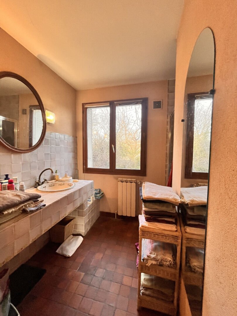 Villa in Bois Saint Martin-Yvris-Richardets-Monfort, Noisy-le-Grand, France 4 - 18059236