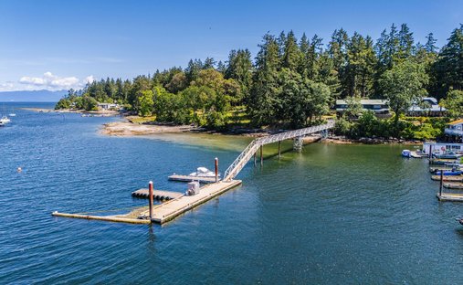 House in Nanaimo, British Columbia, Canada 1