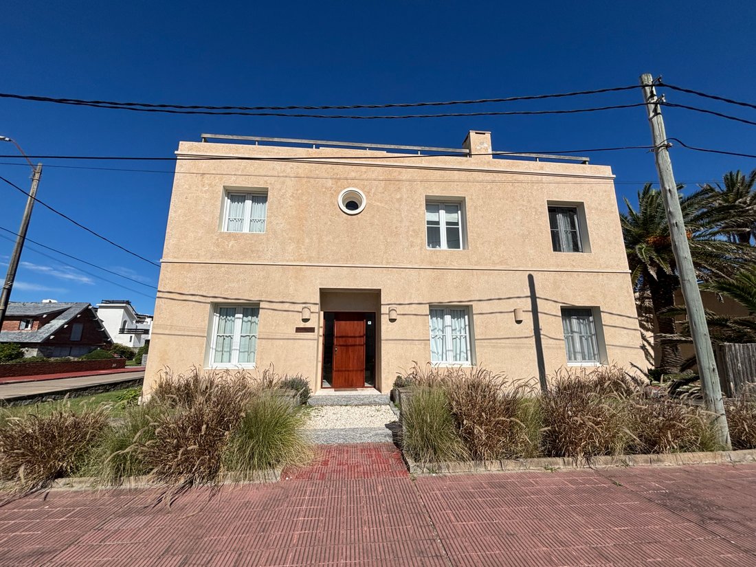 House in Punta del Este, Maldonado Department, Uruguay 1 - 18055905