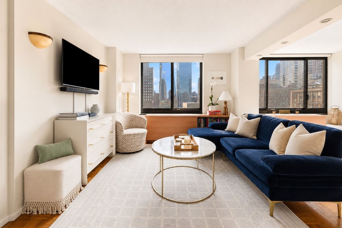 Condo in New York, New York, United States 1 - 18059750