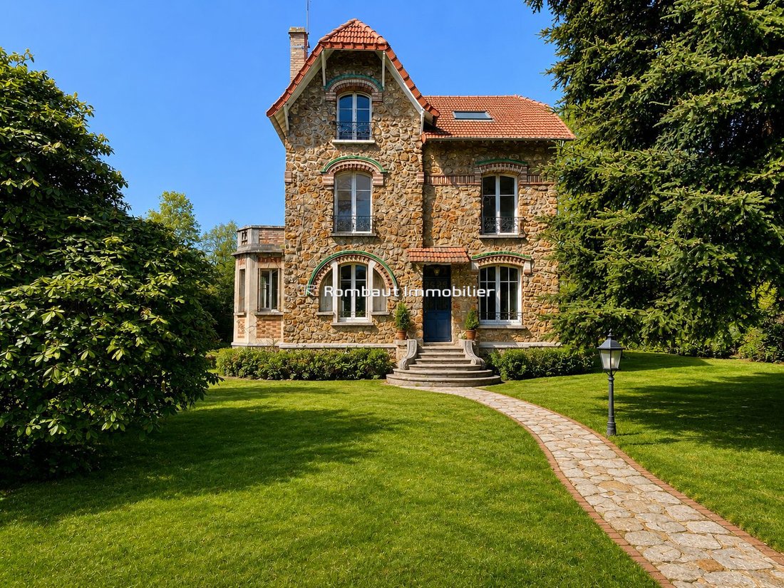 House in Bourg-La Feuillaume Nord, La Celle-Saint-Cloud, France 1 - 17857138