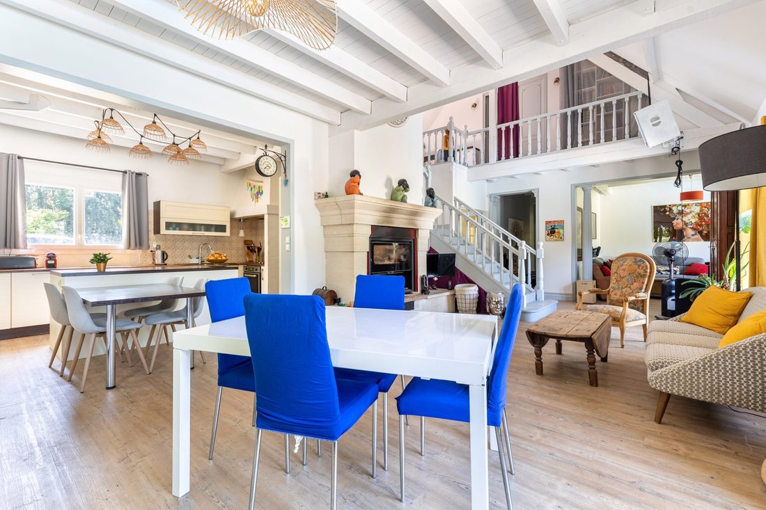 House in Galgon, Nouvelle-Aquitaine, France 2 - 18059961