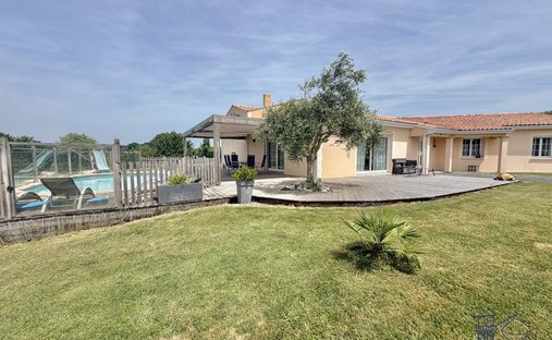 Haus in Floirac, Neu-Aquitanien, Frankreich 1