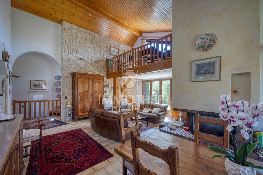 House in Brie-et-Angonnes, Auvergne-Rhône-Alpes, France 3 - 17689141