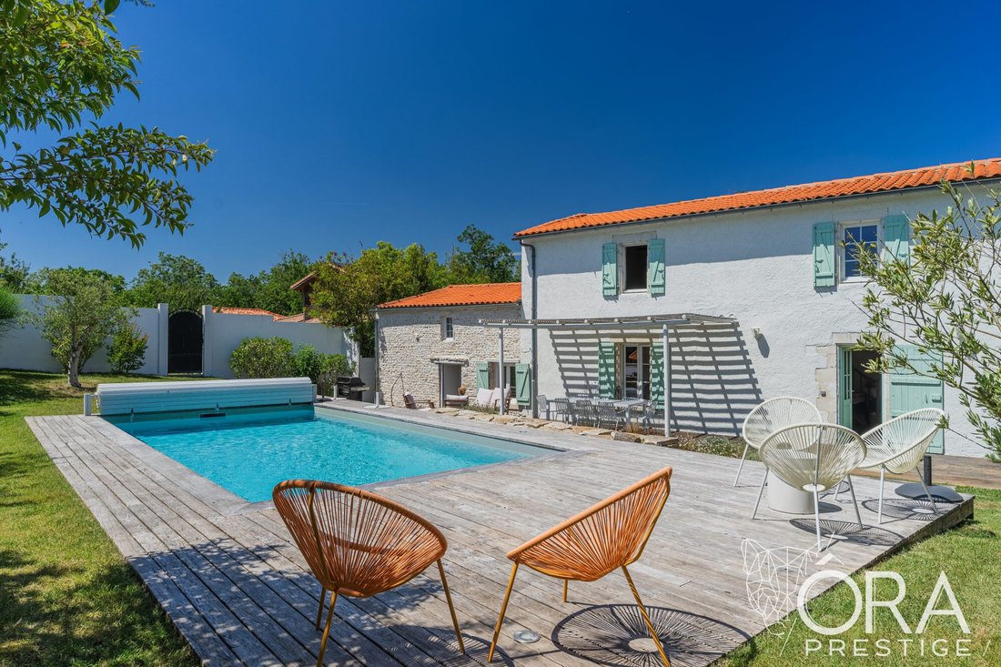 House in Andilly-les-Marais, Nouvelle-Aquitaine, France 1 - 17044935