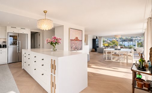 Apartment in Pully, Vaud, Switzerland 1