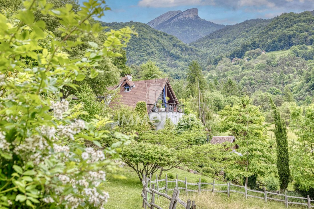 House in Quaix-en-Chartreuse, Auvergne-Rhône-Alpes, France 1 - 17328584
