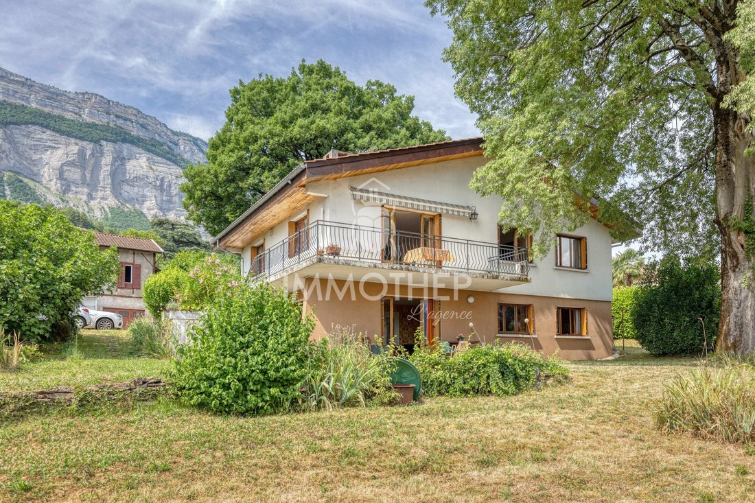 House in Bealieres, Meylan, France 1 - 16911937