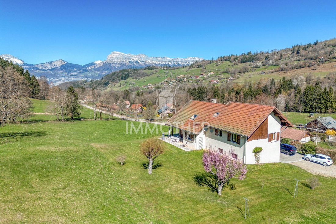 House in Laval-en-Belledonne, Auvergne-Rhône-Alpes, France 1 - 17709994