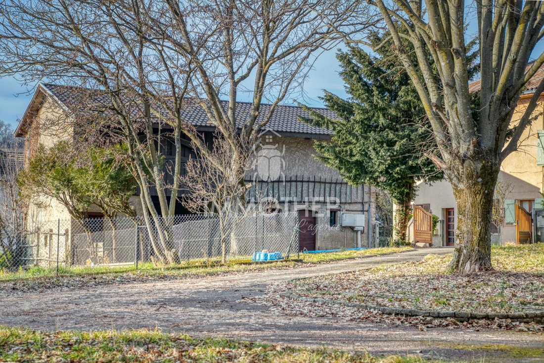 House in Jarrie, Auvergne-Rhône-Alpes, France 1 - 17699982