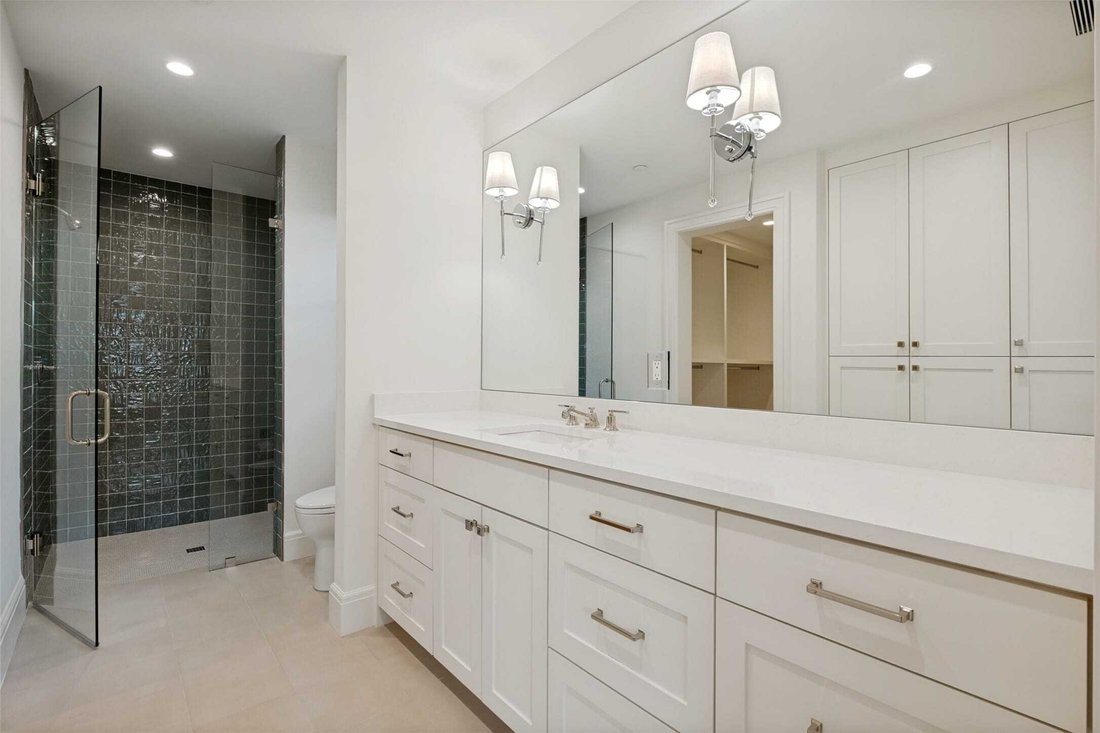 House in Dallas, Texas, United States 5 - 18059856