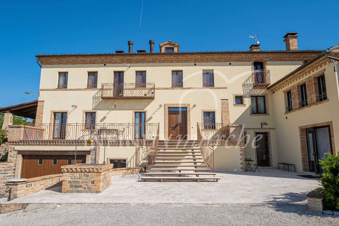 Country House in Caldarola, Marche, Italy 3 - 17732030