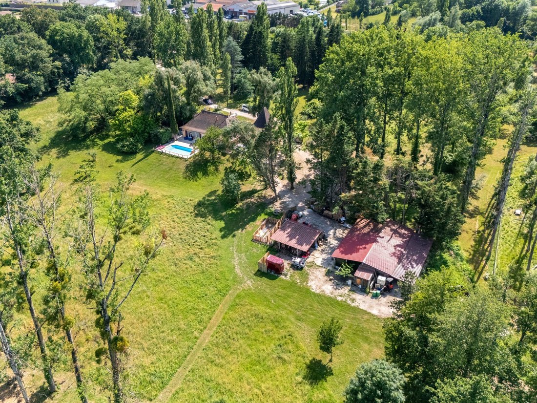 House in Galgon, Nouvelle-Aquitaine, France 1 - 18059961