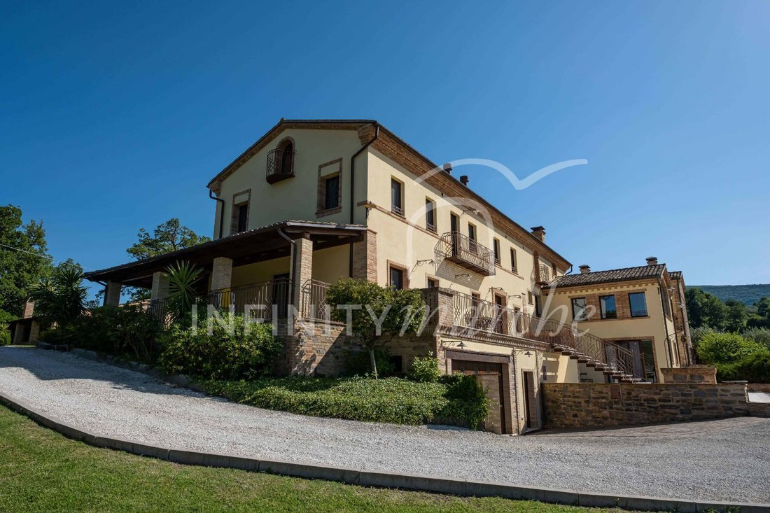 Country House in Caldarola, Marche, Italy 5 - 17732030
