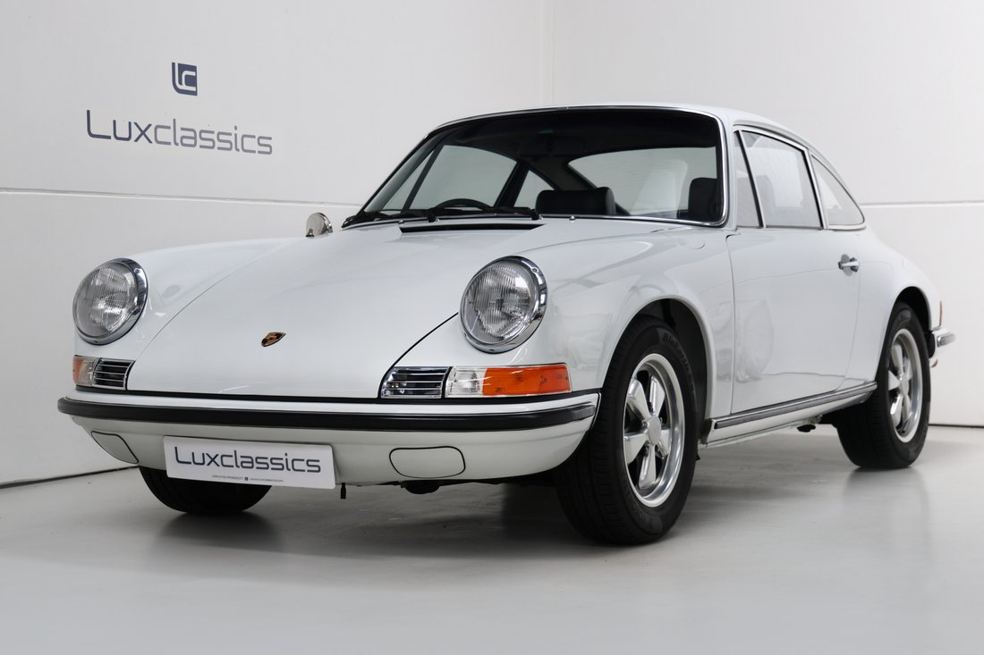 Coupe in Great Leighs, United Kingdom 1 - 18060791