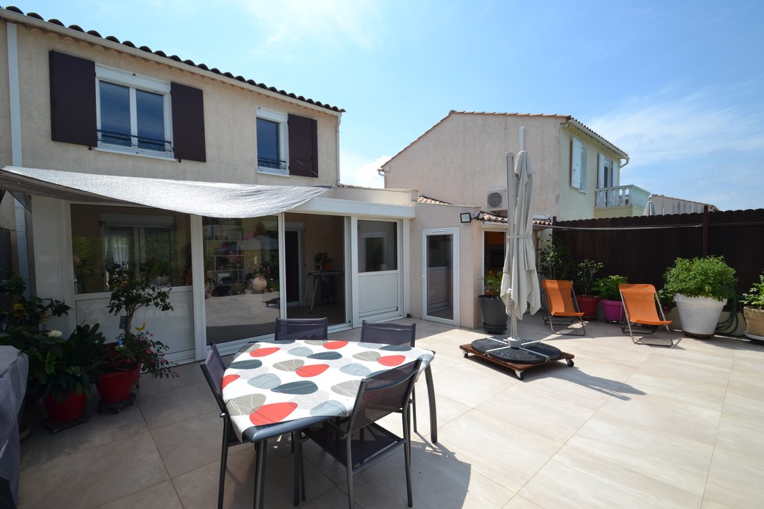 Villa in Les Cougoulins-Rastines, Antibes, France 2 - 18060777