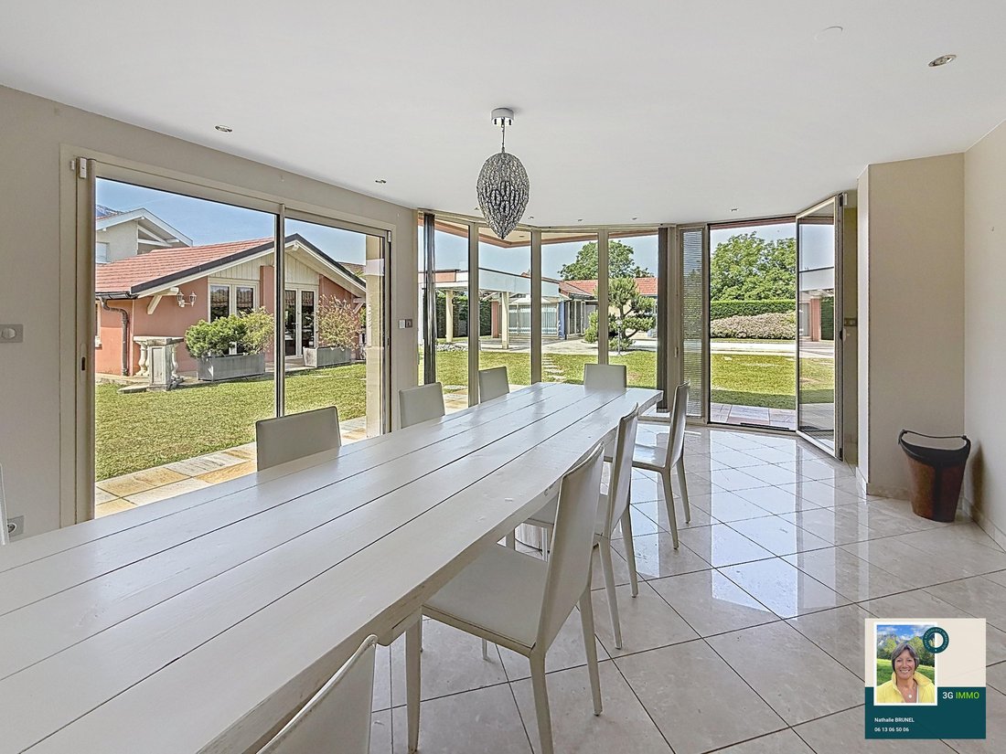 Villa in Centre Ouest, Saint-Pierre-en-Faucigny, France 5 - 17011688