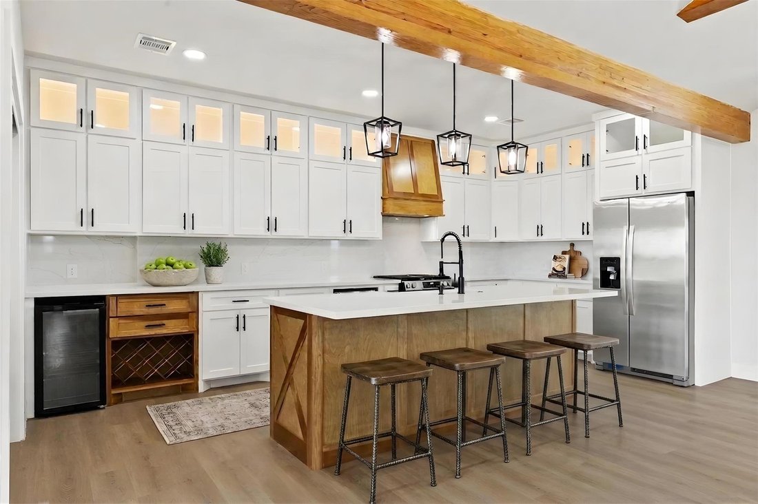 House in Angleton, Texas, United States 5 - 18060779