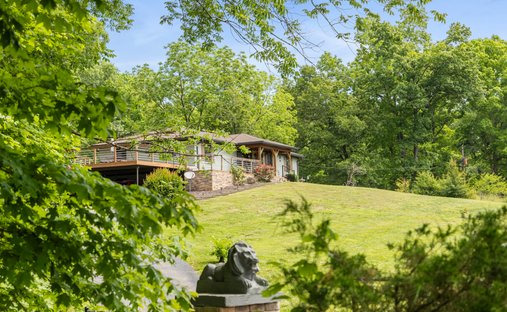 House in Bon Aqua, Tennessee, United States 1