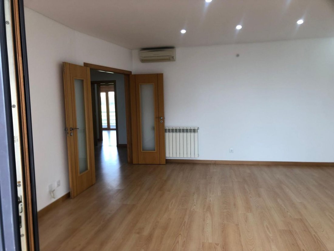 Apartment in Odivelas, Lisbon, Portugal 2 - 18060587