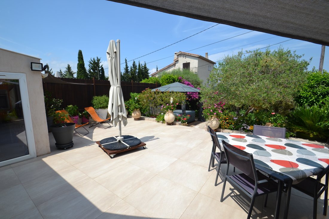Villa in Les Cougoulins-Rastines, Antibes, France 4 - 18060777