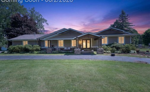 House in Commerce Charter Township, Michigan, United States 1
