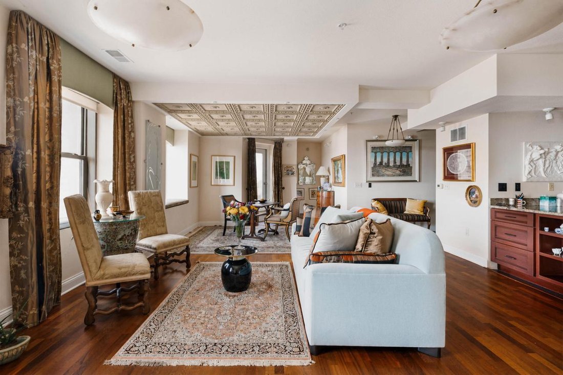 Condo in Milwaukee, Wisconsin, United States 5 - 18060378