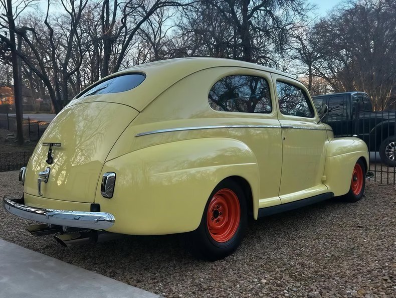 Sedan in Glendale, United States 3 - 18033795