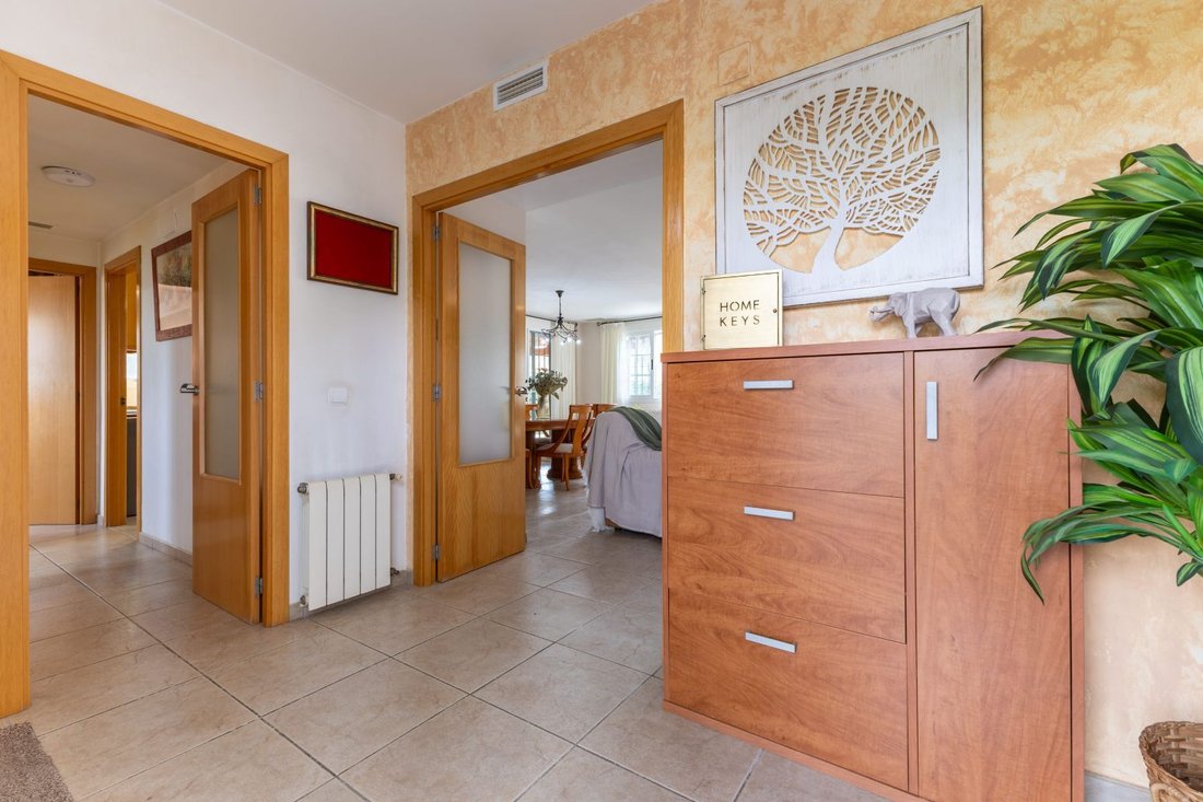 Villa in Paterna, Valencian Community, Spain 3 - 18060562
