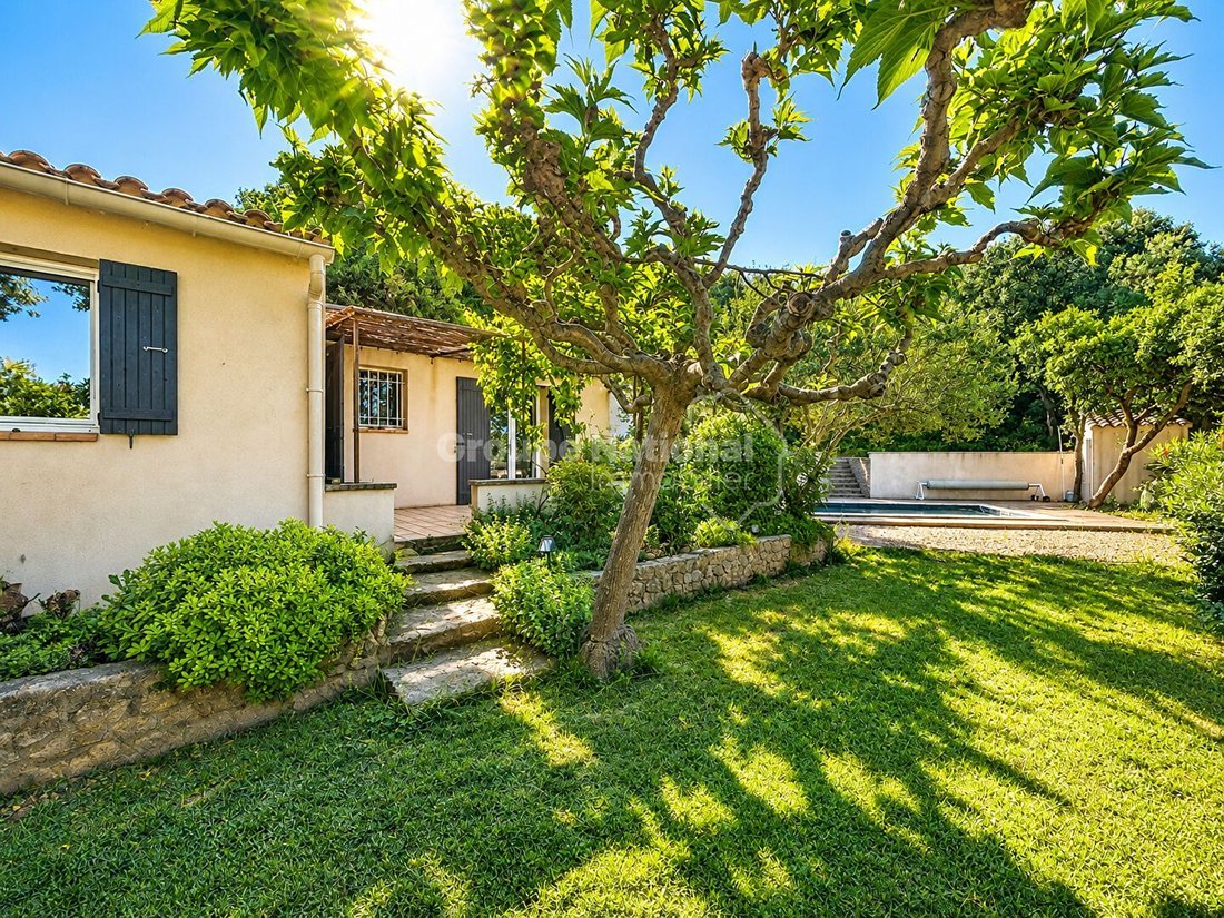 House in Châteauneuf-du-Pape, Provence-Alpes-Côte d'Azur, France 2 - 18060595