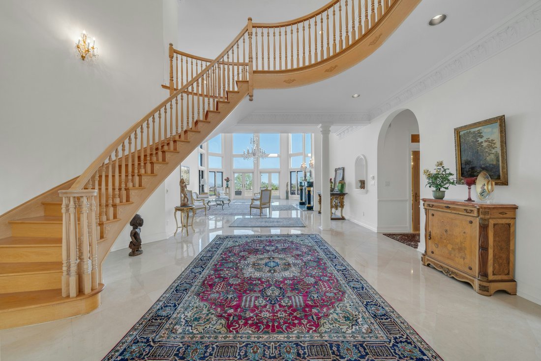 Montclair, New Jersey, United States 5 - 18061034