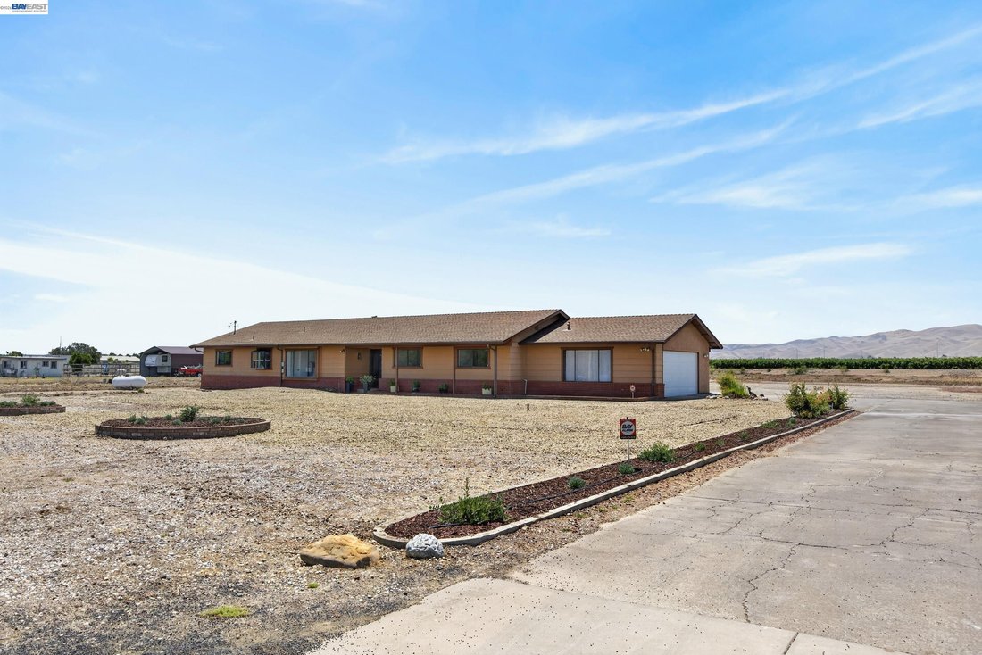 House in Tracy, California, United States 2 - 18041521