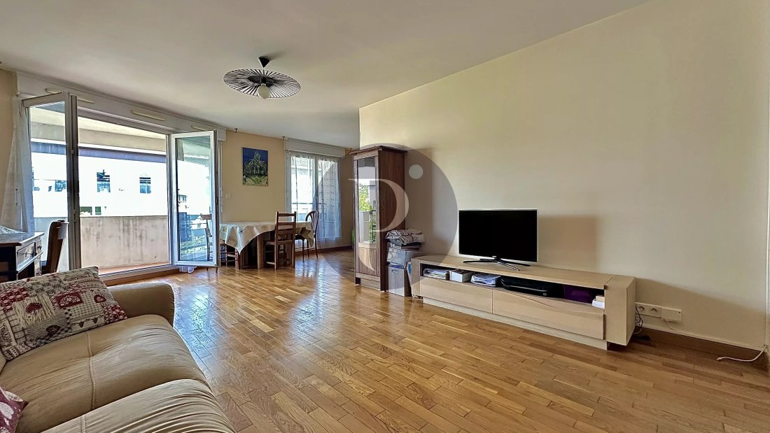 Apartment in Cachan, Ile-de-France, France 2 - 18060768