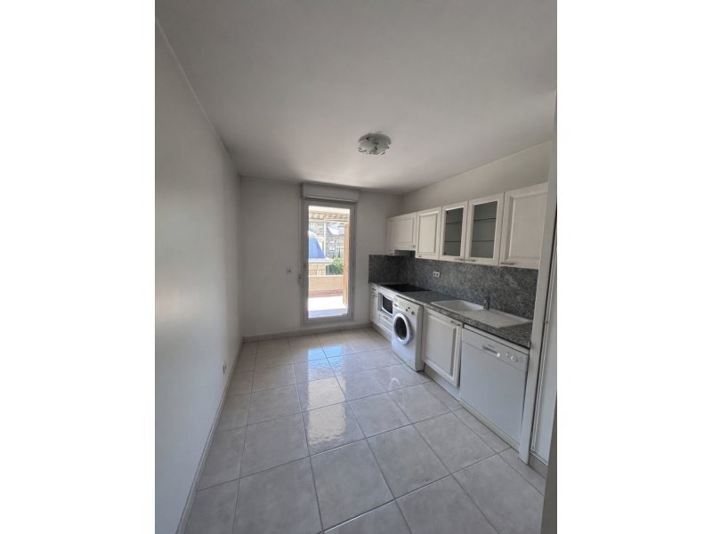 Apartment in Pointe Rouge, 8e Arrondissement, Marseille 4 - 18060453