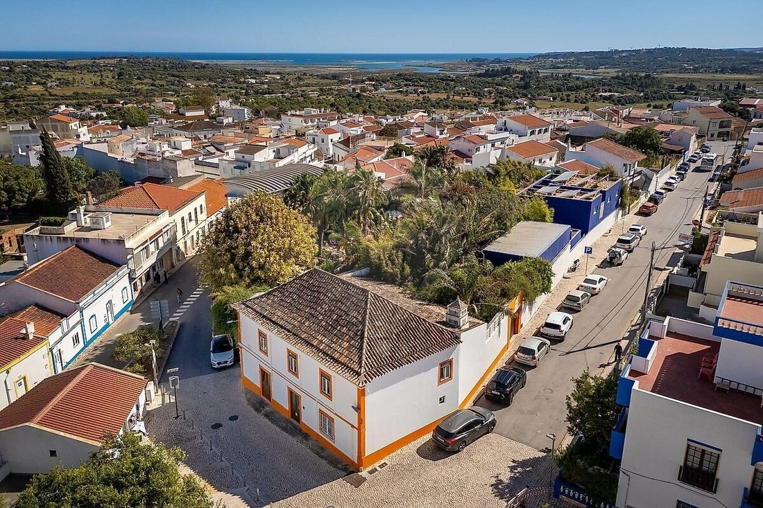 Estate in Mexilhoeira Grande, Algarve, Portugal 4 - 18061041