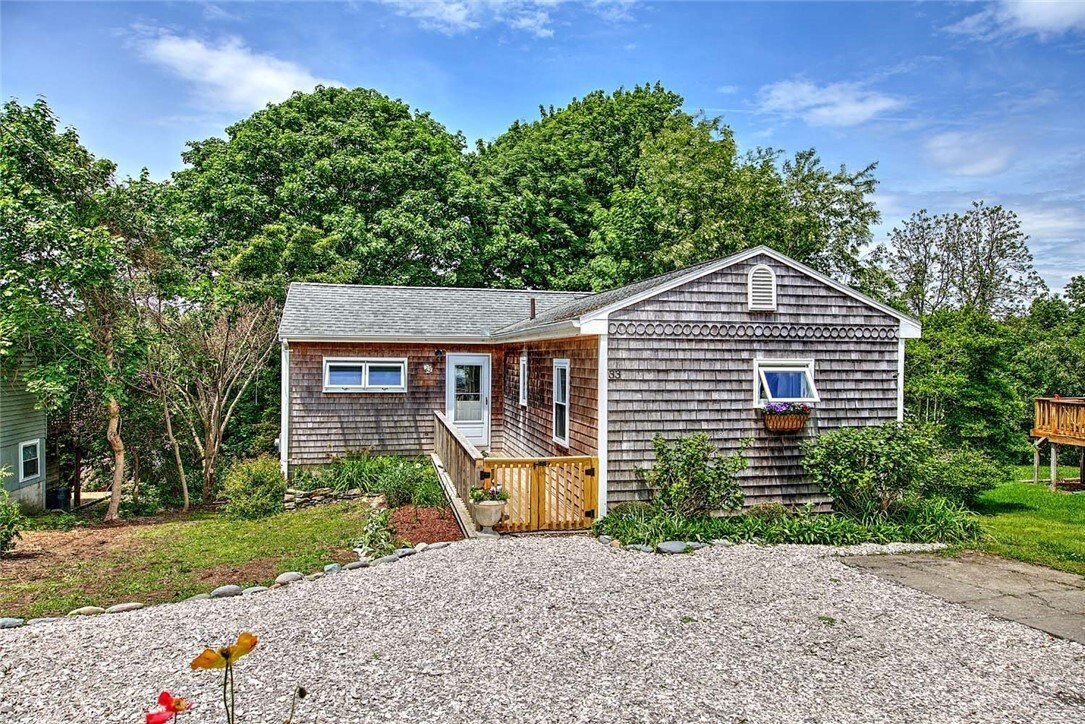 Little Compton, Rhode Island, United States 1 - 18060199