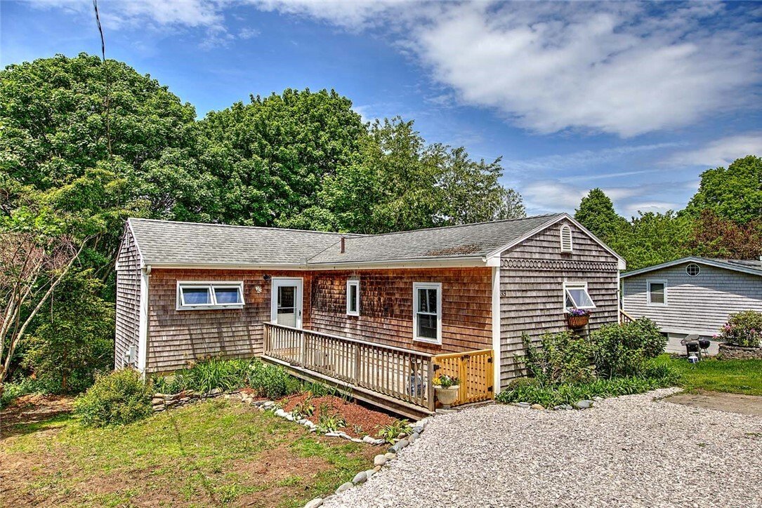 Little Compton, Rhode Island, United States 2 - 18060199