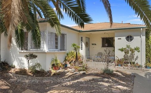 House in Signal Hill, California, United States 1