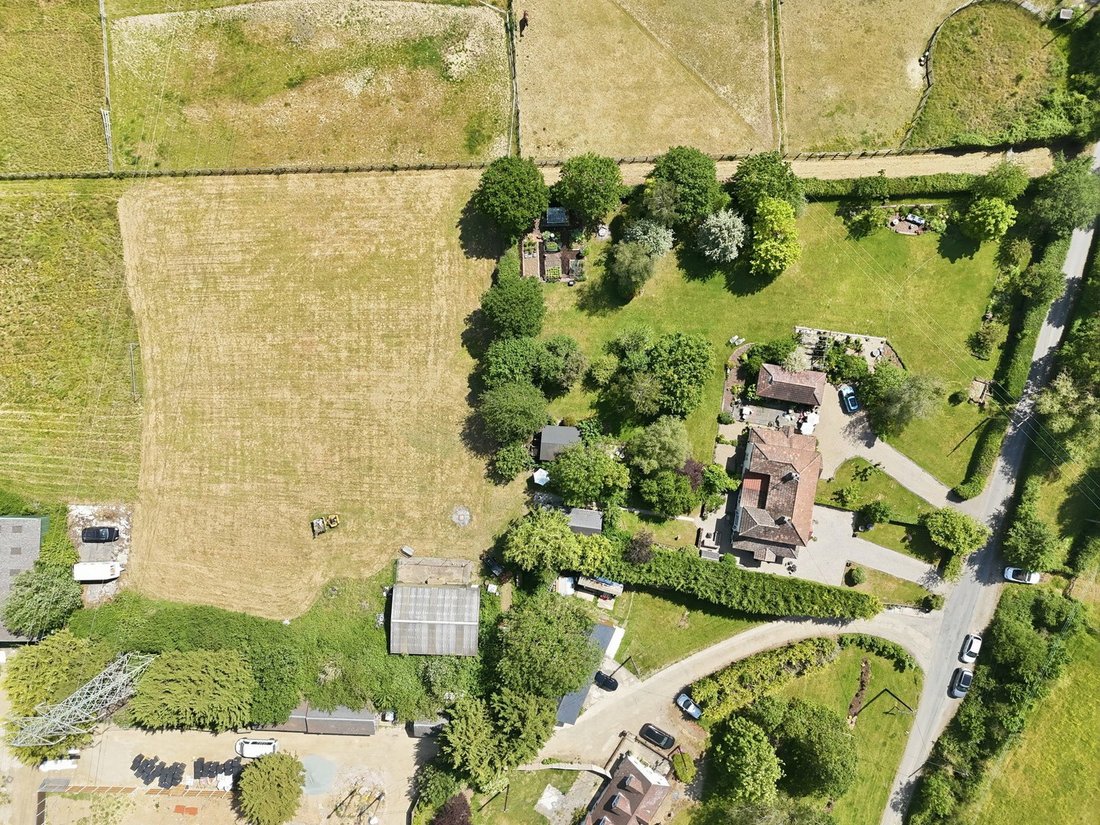 Sandon, England 4 - 18061083