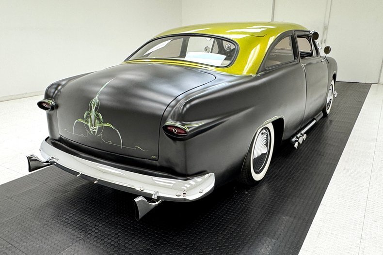 Sedan in Morgantown, United States 5 - 18060858
