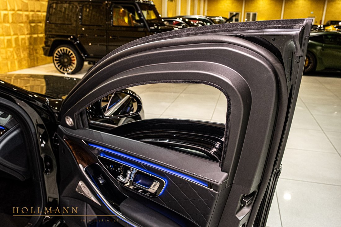 Limousine in Stuhr, Germany 2 - 18060274