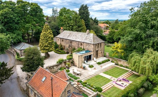 House in Badsworth, Wakefield, England 1