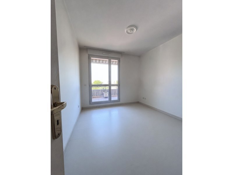 Apartment in Pointe Rouge, 8e Arrondissement, Marseille 5 - 18060453