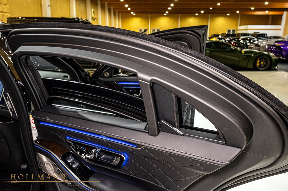 Limousine in Stuhr, Germany 4 - 18060274
