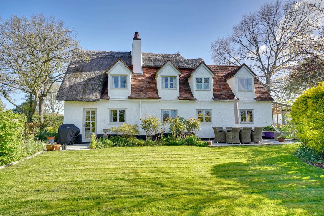 House in Albury, England 1 - 17779636