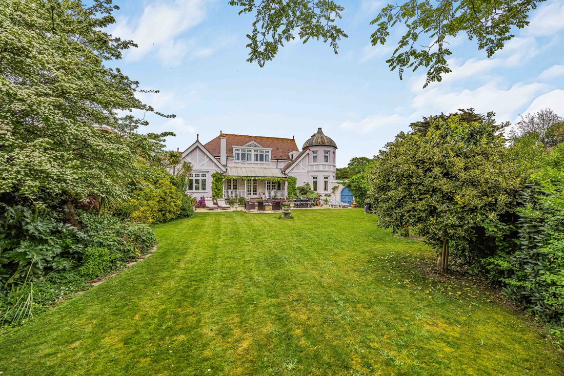 Haus in Hayling Island, England 4 - 18061063