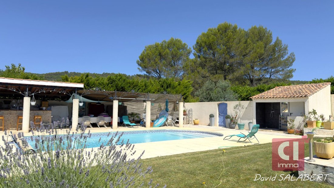 Villa in Garéoult, Provence-Alpes-Côte d'Azur, France 1 - 18060745