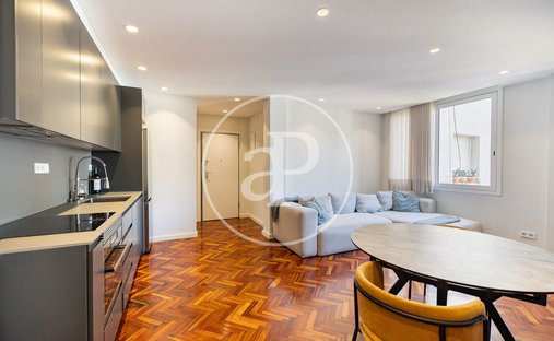 Wohnung in Sarrià-Sant Gervasi, Barcelona, Spanien 1