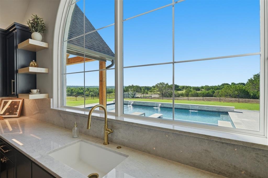 House in Granbury, Texas, United States 1 - 18020040